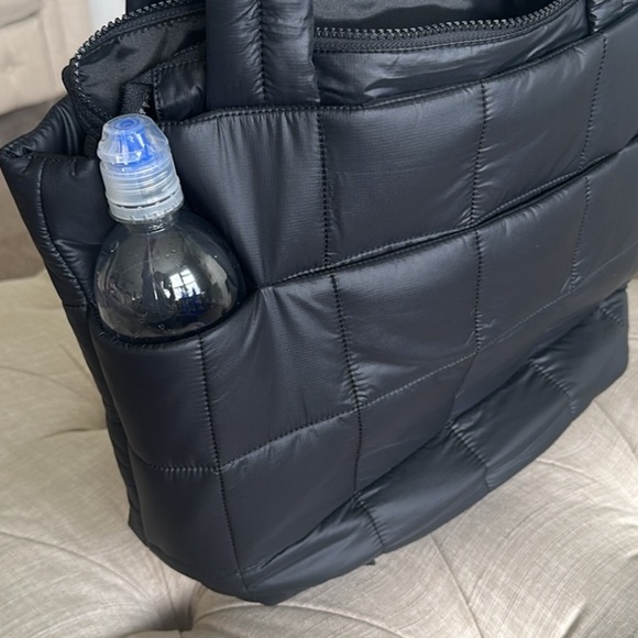 Lululemon Quilted Tote Bag - Picture 11 of 11